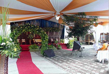 พาเทรีย การ์เด้น โฮเต็ล Hotel Blitar ภายนอก รูปภาพ