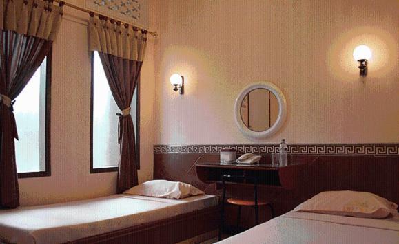พาเทรีย การ์เด้น โฮเต็ล Hotel Blitar ห้อง รูปภาพ
