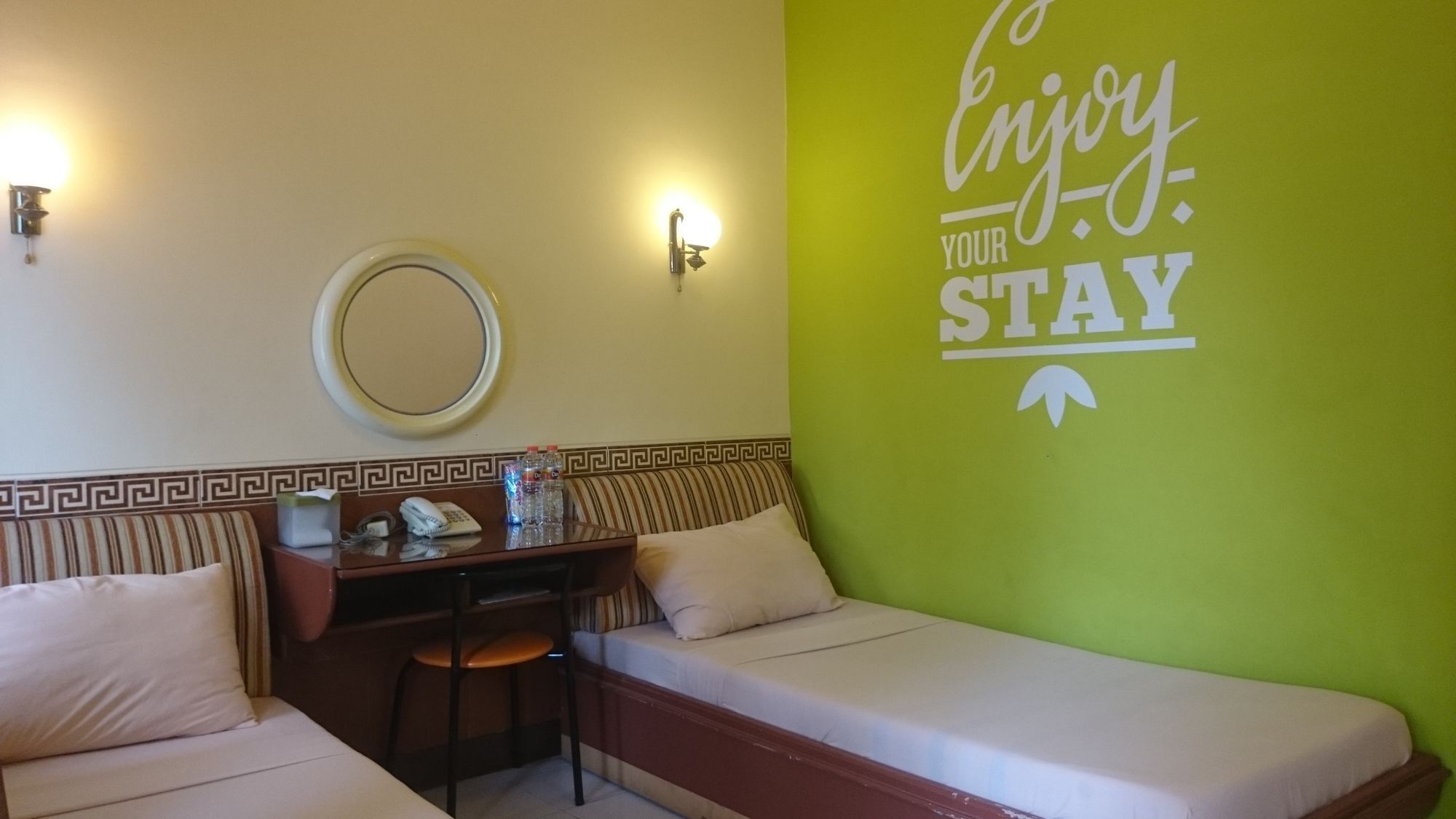 พาเทรีย การ์เด้น โฮเต็ล Hotel Blitar ภายนอก รูปภาพ